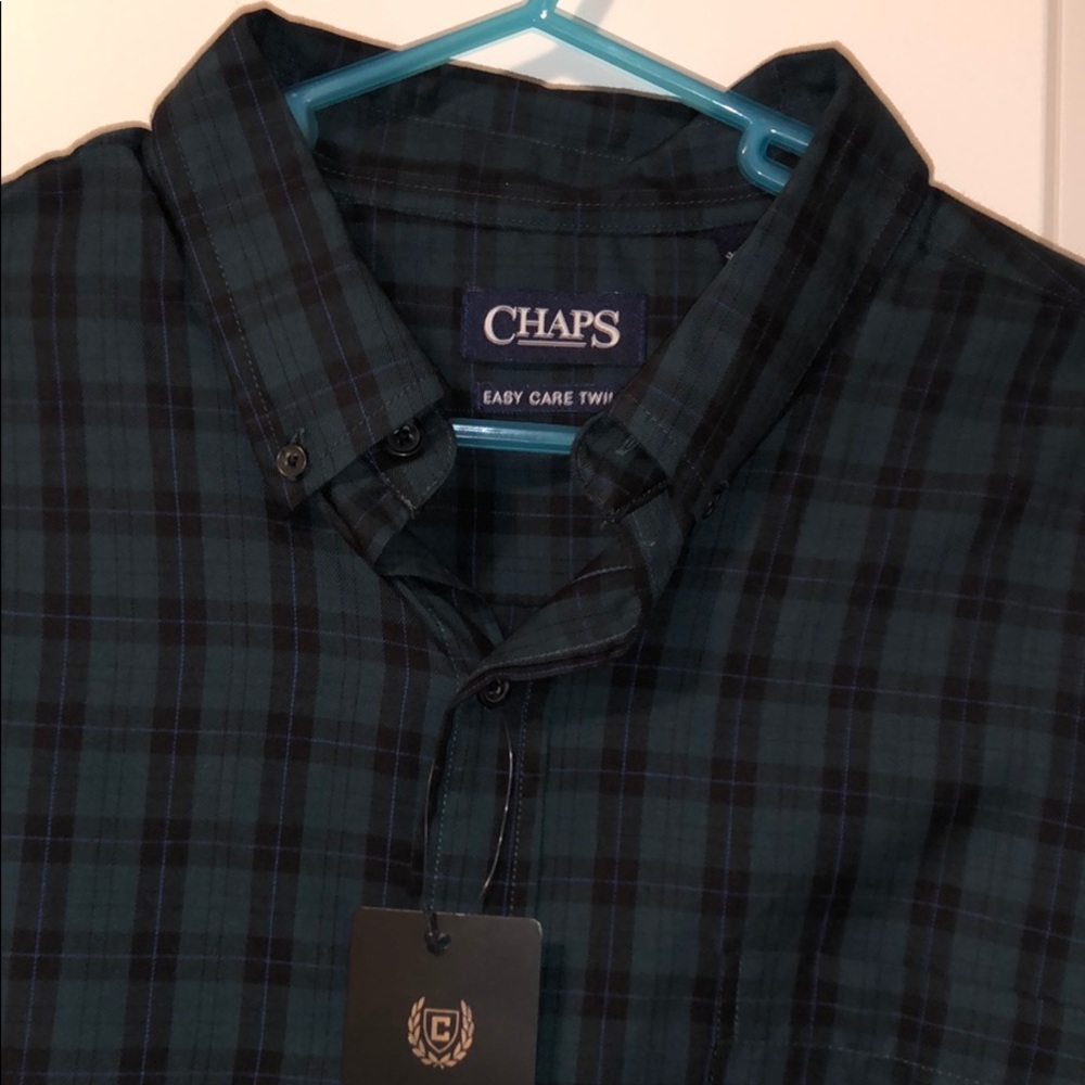 Chaps button down casual or dress shirt